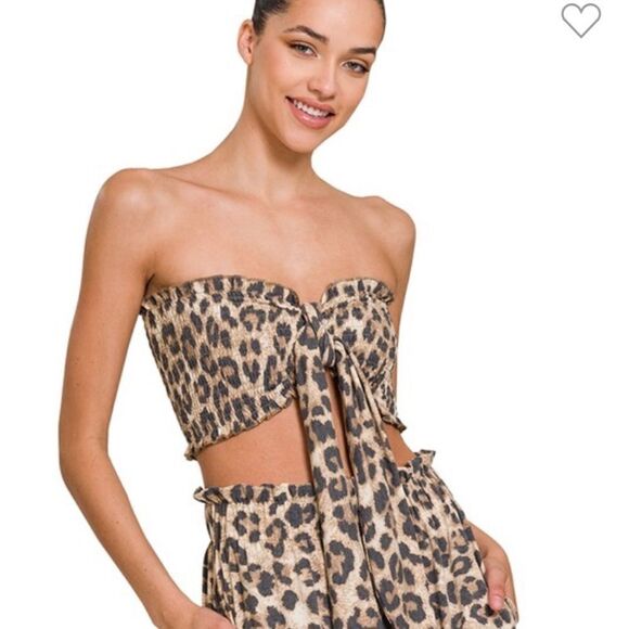 Cute, two-piece leopard outfit - Picture 1 of 4